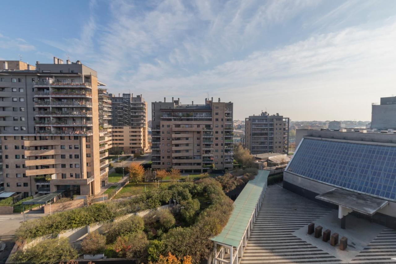 Апартаменты Splendida Terrazza Su Arcimboldi - Milano Bicocca Экстерьер фото